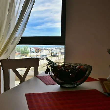Seaside Vibes Mamaia Nord شقة Năvodari